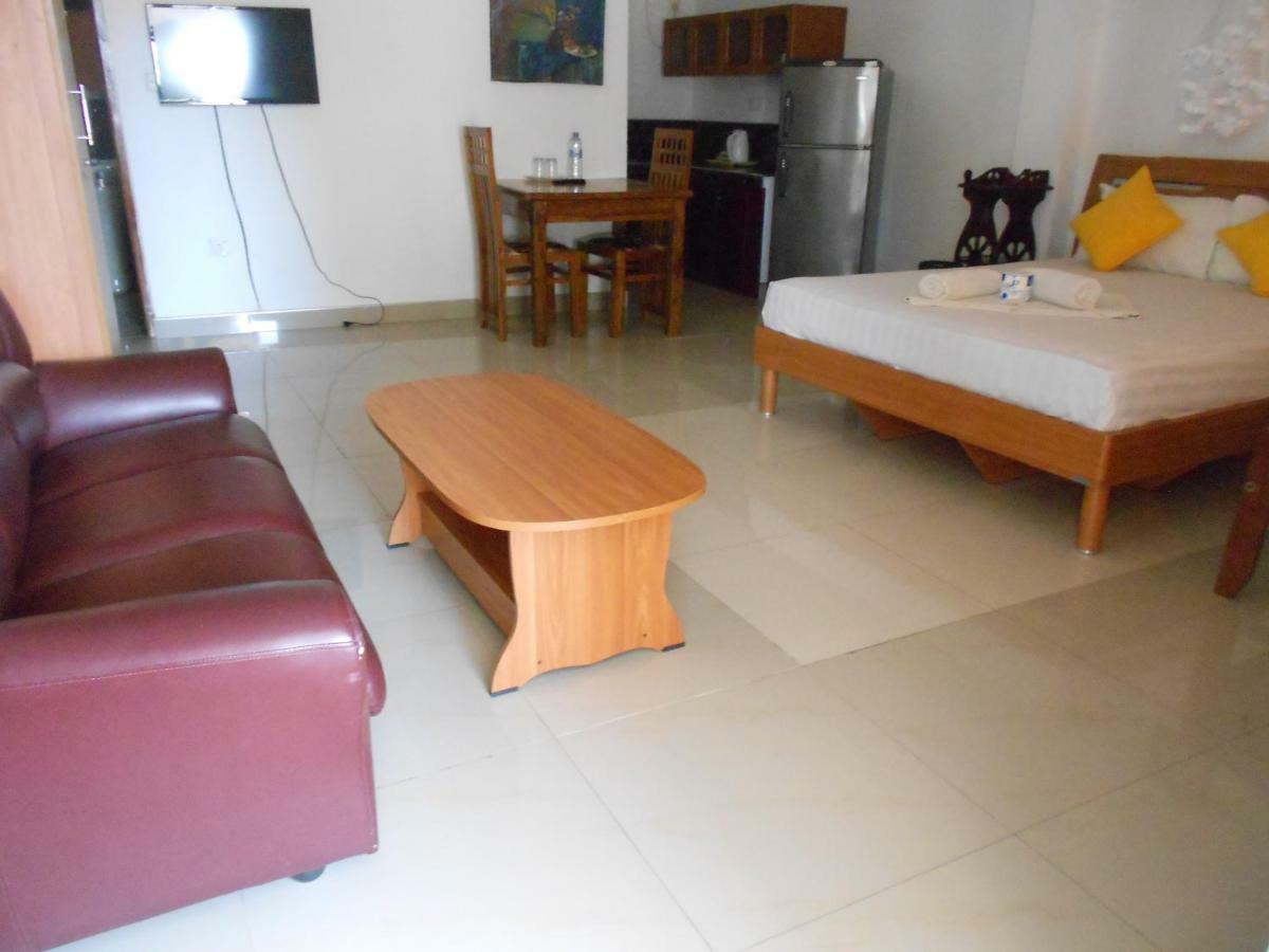 Shanith Guesthouse Негомбо Экстерьер фото